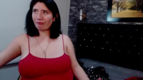 Snapshot of cerecita_02 chatting on December 2024 03:47:01 PM Cerecita online show from December 2024 03:47:01 PM