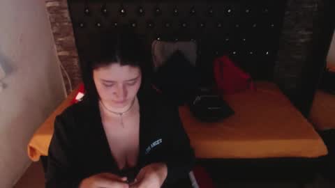 Snapshot of cerecita_02 chatting on January 2025 12:22:01 PM Cerecita online show from January 2025 12:22:01 PM