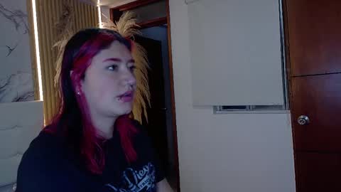 Snapshot of cerecita_02 chatting on September 2025 11:45:01 AM Cerecita online show from September 2025 11:45:01 AM