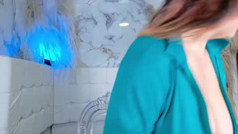 Snapshot of cerecita_02 chatting on October 2025 12:25:02 PM Cerecita online show from October 2025 12:25:02 PM