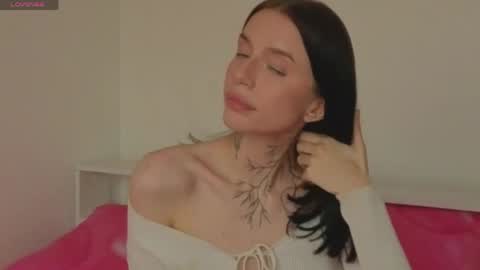 Livia online show from May 2026 04:47:01 PM