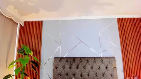 Snapshot of chaarlottee_69 chatting on December 2025 08:25:02 PM CHAARLOTTEE online show from December 2025 08:25:02 PM