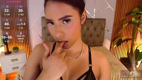 CHAARLOTTEE online show from May 2026 08:27:01 PM