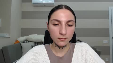 Kate online show from January 2025 04:49:02 PM