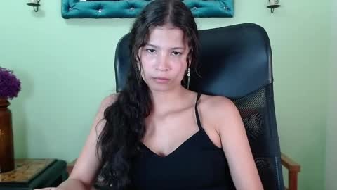 Chalon  online show from April 2026 07:22:01 PM