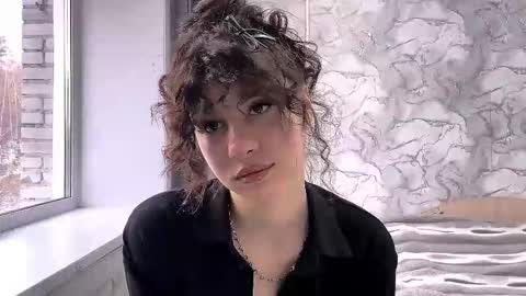 Amelia online show from October 2025 06:45:02 AM