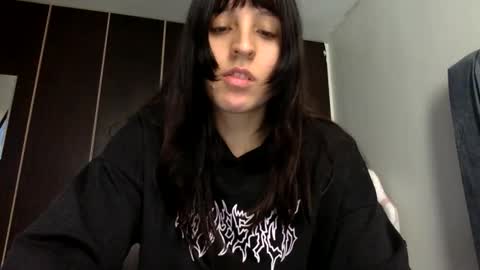 Snapshot of chanelsexyy chatting on May 2026 05:29:01 PM Viviana 3 online show from May 2026 05:29:01 PM