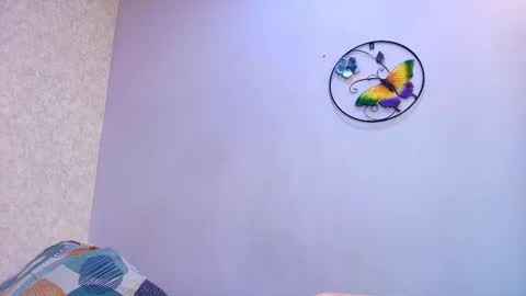 Snapshot of chantal_taylor_ chatting on November 2025 12:05:02 PM Raquel online show from November 2025 12:05:02 PM