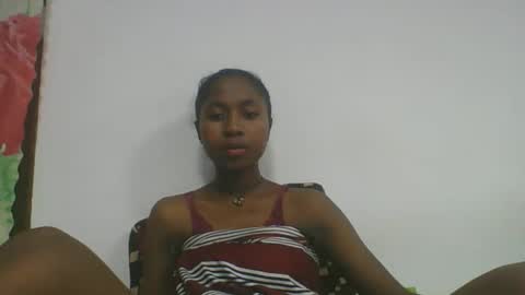 Snapshot of chantale483461 chatting on March 2026 06:19:02 AM chantale483461 online show from March 2026 06:19:02 AM