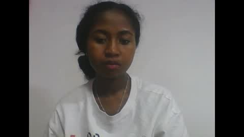 chantale483461 online show from May 2026 03:45:02 AM