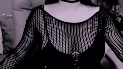 Snapshot of chantallovely chatting on October 2025 11:34:02 AM The Queen online show from October 2025 11:34:02 AM