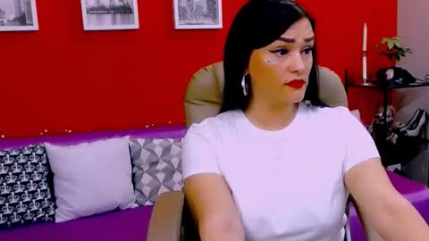 Snapshot of chantallovely chatting on November 2025 12:20:01 AM The Queen online show from November 2025 12:20:01 AM