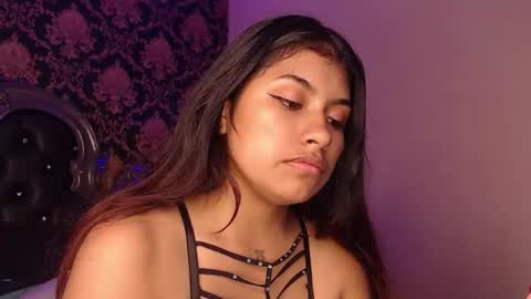 Snapshot of chantalpetit chatting on December 2025 06:46:02 PM chantalpetit online show from December 2025 06:46:02 PM