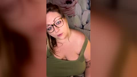 Snapshot of chanteldeserea chatting on March 2026 09:32:02 PM chanteldeserea online show from March 2026 09:32:02 PM