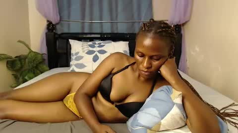 Snapshot of chantelsamz2 chatting on December 2024 12:23:01 AM Chantel online show from December 2024 12:23:01 AM