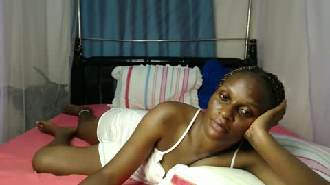 Snapshot of chantelsamz2 chatting on December 2024 07:03:02 PM Chantel online show from December 2024 07:03:02 PM