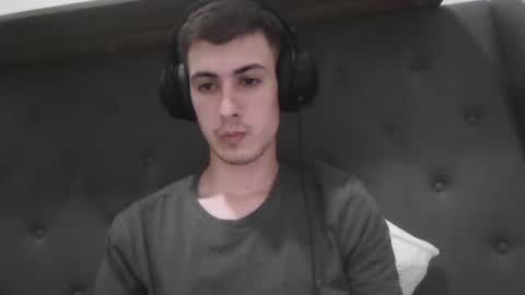 Snapshot of charismaticcharm chatting on January 2025 08:52:01 AM charismaticcharm online show from January 2025 08:52:01 AM