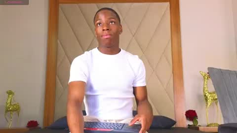 Snapshot of charlesbrown_ chatting on June 2026 01:44:02 PM charlesbrown_ online show from June 2026 01:44:02 PM