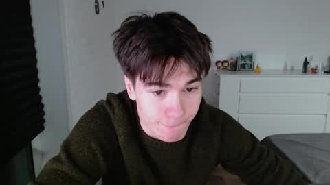 Snapshot of charleshanson69 chatting on November 2025 01:49:02 PM charleshanson69 online show from November 2025 01:49:02 PM