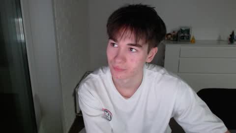 Snapshot of charleshanson69 chatting on November 2025 04:07:01 PM charleshanson69 online show from November 2025 04:07:01 PM