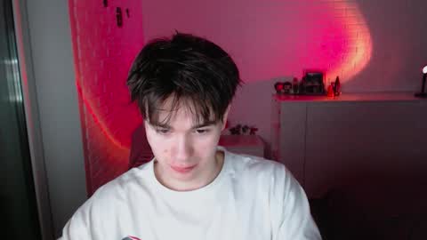 Snapshot of charleshanson69 chatting on November 2025 06:29:02 PM charleshanson69 online show from November 2025 06:29:02 PM