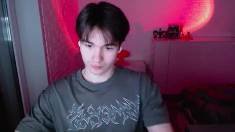 Snapshot of charleshanson69 chatting on December 2025 06:48:02 PM charleshanson69 online show from December 2025 06:48:02 PM