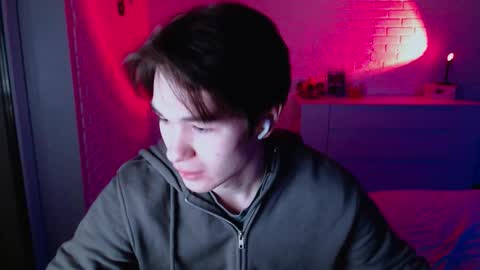 Snapshot of charleshanson69 chatting on February 2026 07:12:01 PM charleshanson69 online show from February 2026 07:12:01 PM