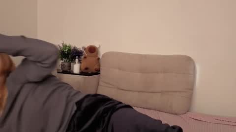 Snapshot of charlesreynosa chatting on February 2026 09:30:02 AM Ariel online show from February 2026 09:30:02 AM