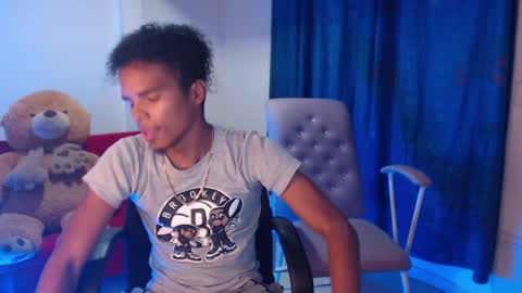 Snapshot of charlesshorny chatting on January 2025 07:53:02 PM charlesshorny online show from January 2025 07:53:02 PM