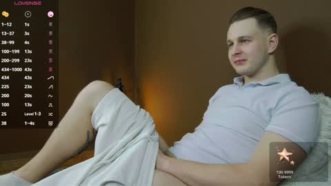 Snapshot of charlie_smiley chatting on December 2024 01:46:01 AM Charlie Smiley online show from December 2024 01:46:01 AM