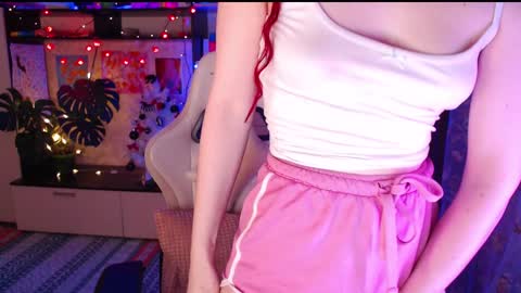 Snapshot of charlie_wtf chatting on January 2025 08:10:02 PM charlie online show from January 2025 08:10:02 PM