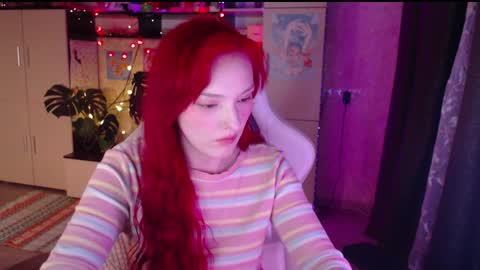 Snapshot of charlie_wtf chatting on February 2025 08:13:02 PM charlie online show from February 2025 08:13:02 PM