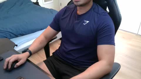 Snapshot of charliekkw chatting on March 2025 08:29:02 PM charliekkw online show from March 2025 08:29:02 PM