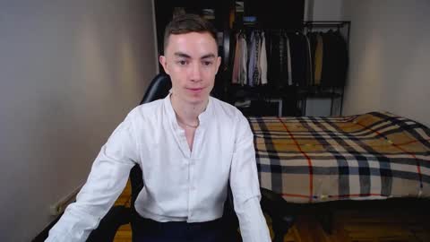 carlos reyes online show from February 2025 11:10:01 AM