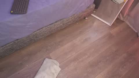 Char 3  Lets go for the 100 Thumb-Up   online show from November 2025 03:06:01 AM