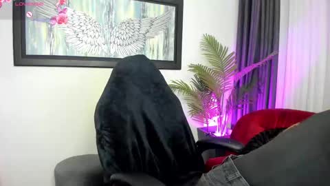 Charlote online show from October 2025 11:52:02 AM