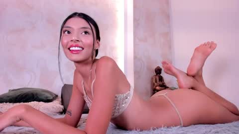 Charlote online show from April 2026 08:35:02 PM