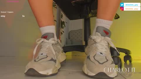 charlotte  grey online show from November 2025 06:29:01 PM