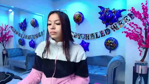 Charlotte online show from October 2025 03:36:02 AM