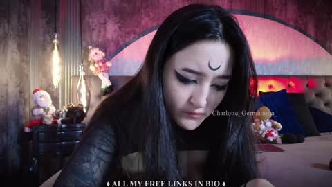 Snapshot of charlotte_germanotta_ chatting on December 2024 06:48:01 PM Charlotte online show from December 2024 06:48:01 PM