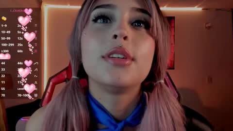 Charlotte  online show from November 2025 09:58:01 PM