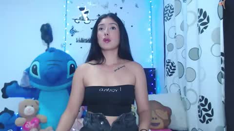 Charlotte luna95 online show from March 2026 05:01:02 AM