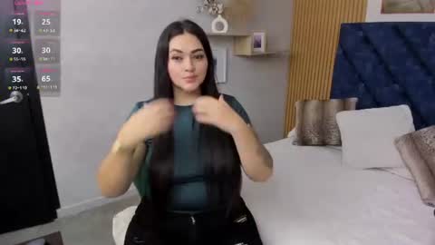 Snapshot of charlotte_mayers chatting on June 2026 11:26:02 AM Charlotte Mayers online show from June 2026 11:26:02 AM