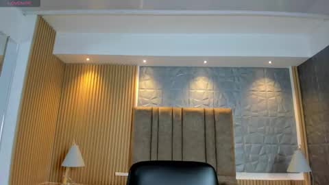 Snapshot of charlotte_whitee1 chatting on October 2025 11:00:01 AM Charlotte Everyday From 0700 to 1300 Col Time online show from October 2025 11:00:01 AM