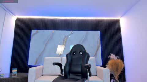 Charlotte  Everyday From 0700 to 1300 Col Time online show from January 2026 11:25:02 AM