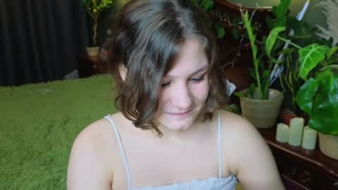 Charlotte online show from December 2024 04:59:02 PM