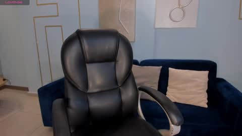 Charlotte online show from December 2024 10:51:02 AM