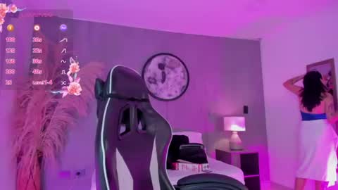 Charlottee online show from July 2026 02:06:02 AM