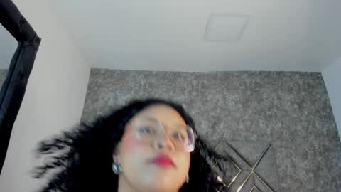 Snapshot of charlottee_1403 chatting on December 2024 01:06:02 AM Charlotte online show from December 2024 01:06:02 AM