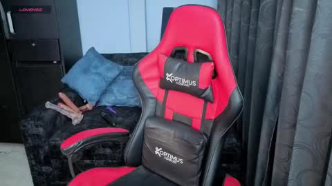 Snapshot of charlottee_lovee69 chatting on November 2025 11:16:02 PM Natalia online show from November 2025 11:16:02 PM